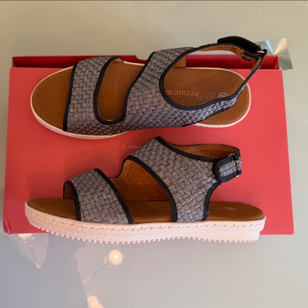 Bernie Mev Woven Cushion Buckle Pewter Metallic Lima Open Toe Sandals Size 40